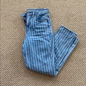 American Eagle Mom Jeans